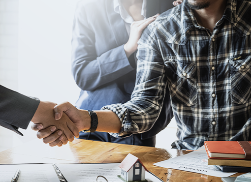 Real Estate Closings for Attorneys: With Checklists and Documents